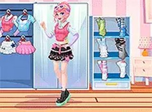 Teen Footwear Dress Up Game